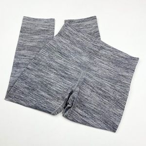 Lululemon Gray/White High Rise Wunder Under Crop 8